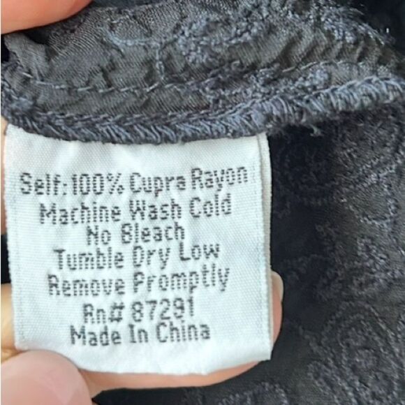 Johnny Was Embroidered Tunic in black - Picture 5 of 8